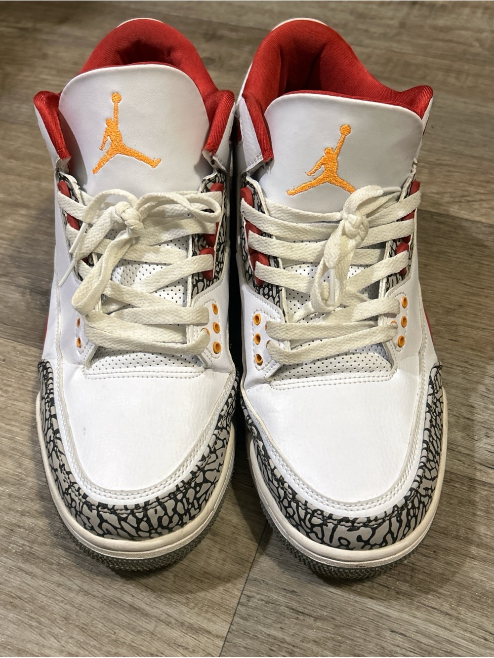 Jordan mens White, Red & Orange Retro 3
